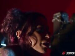 Foot-Long Cock slammed into Ms. Ivy's Hole!